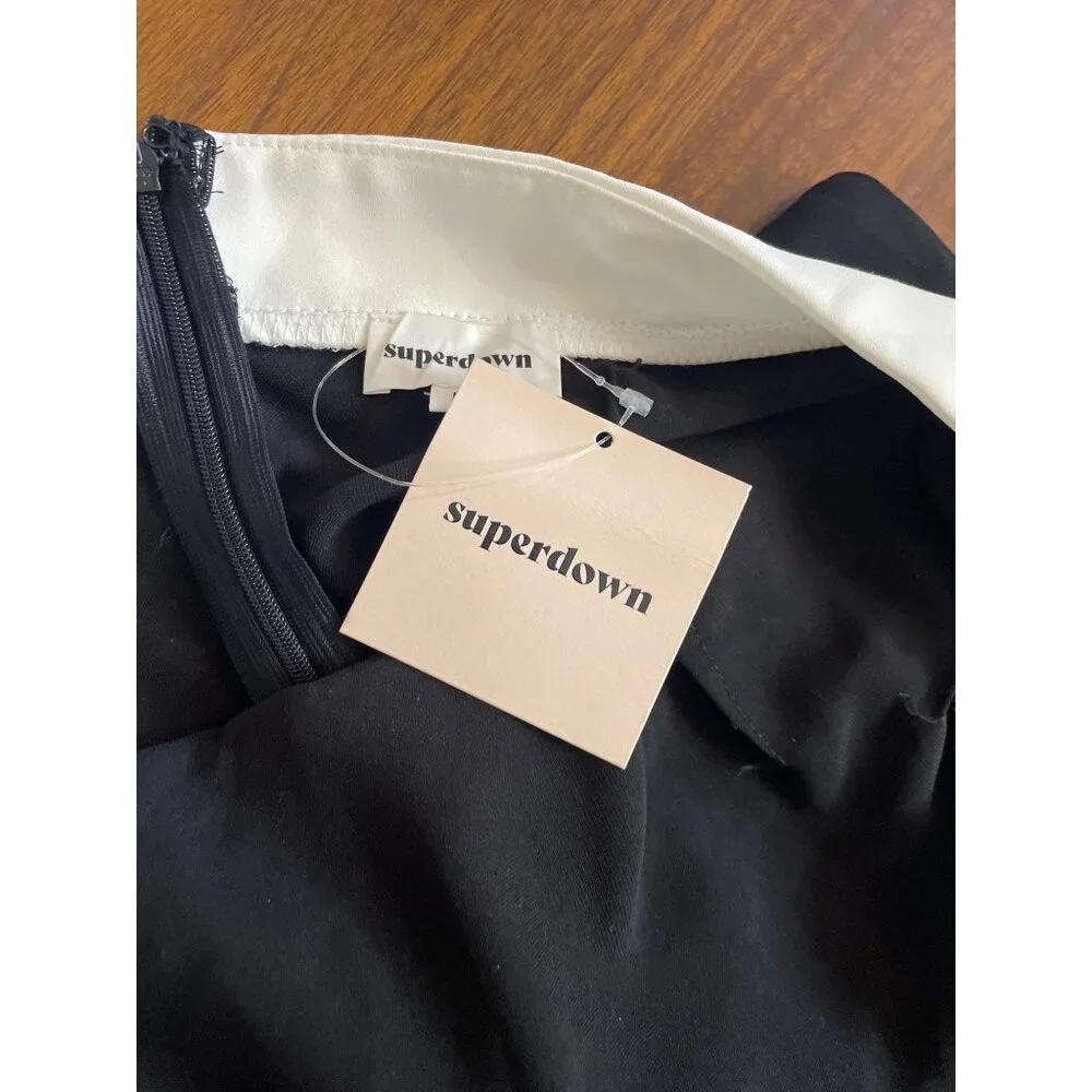 superdown Laurien Cross Front Jumpsuit in Black New Nwt Women's - Picture 7 of 9